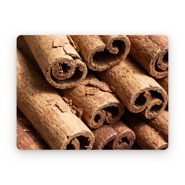 Whole cinnamon quills, close up