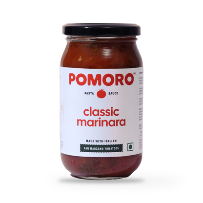 Pomoro Classic Marinara pasta and pizza sauce jar, front of pack, on a plain white background