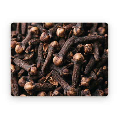 Whole cloves, close up